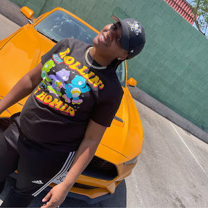 Meet your Posher, Evelyn